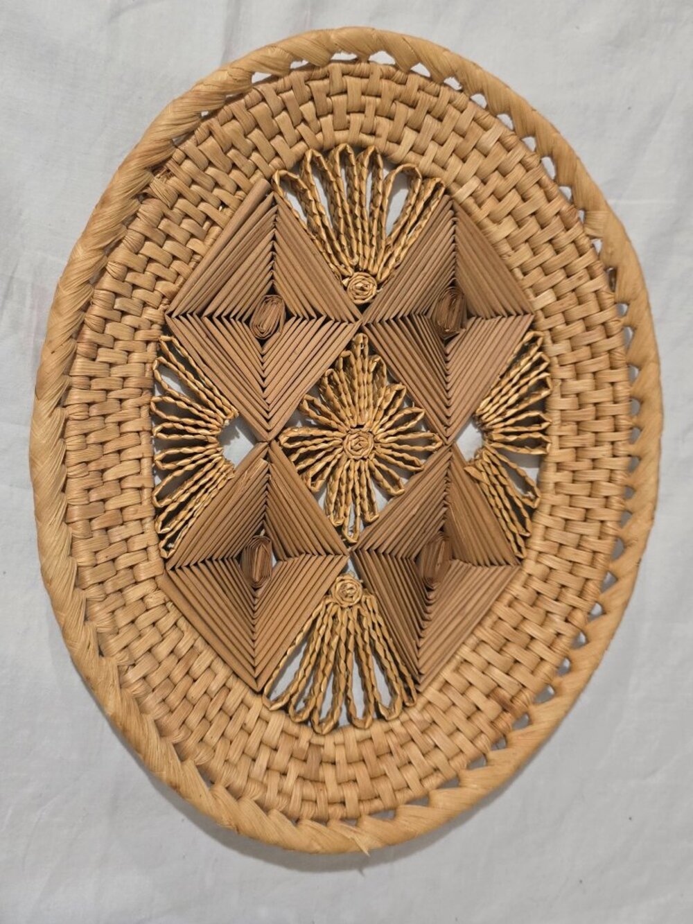 Vtg Oval Handmade Wicker Woven Tray / Plate